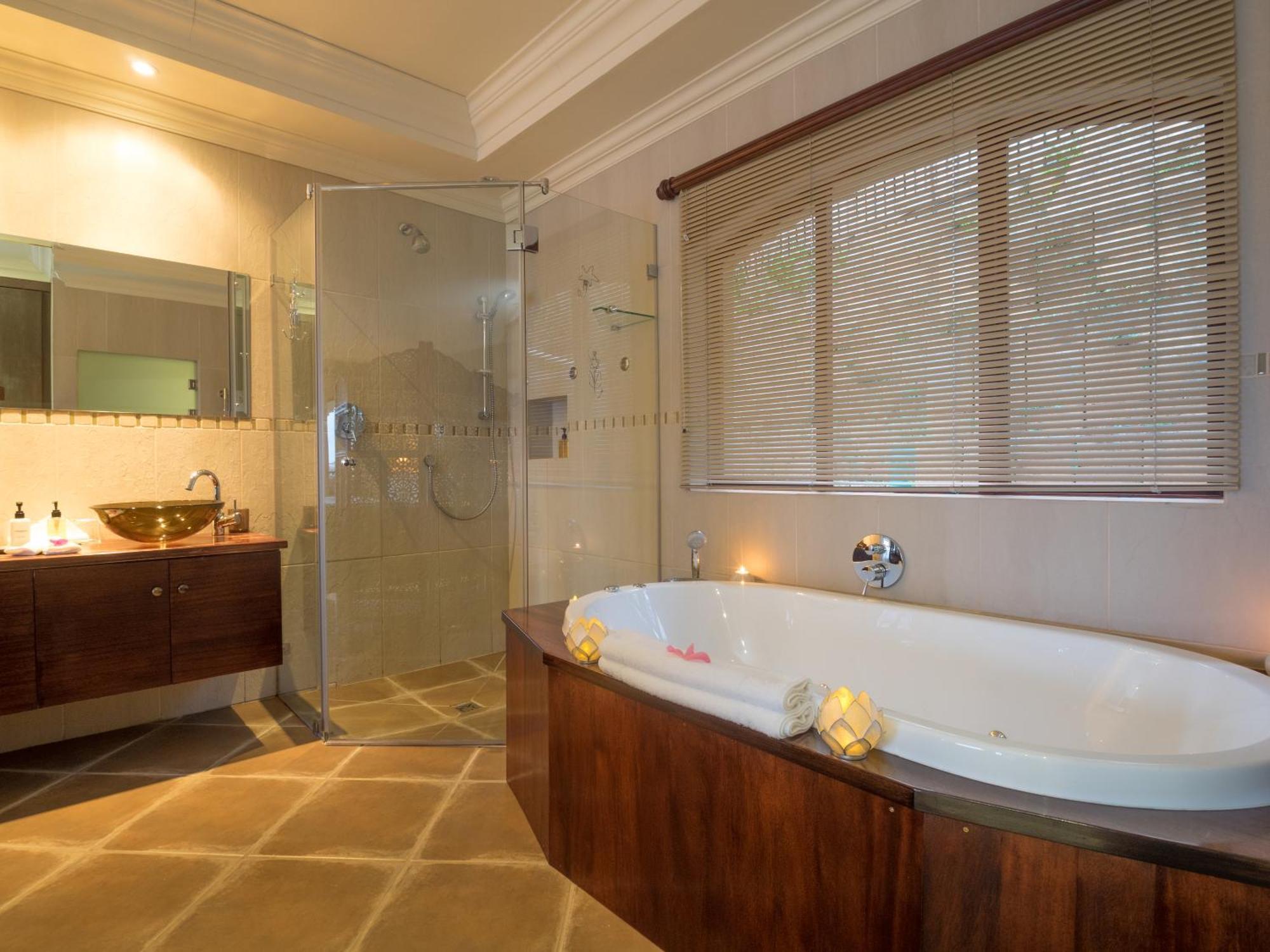 Villa Paradisa Guest House Knysna Rum bild