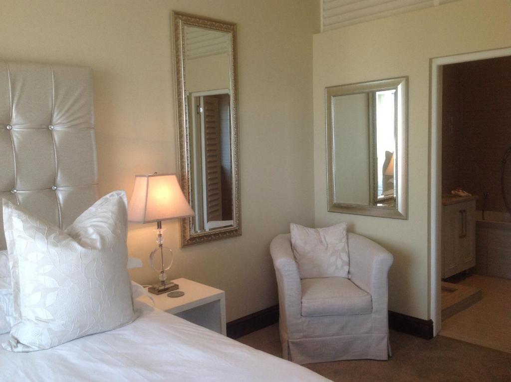 Villa Paradisa Guest House Knysna Rum bild